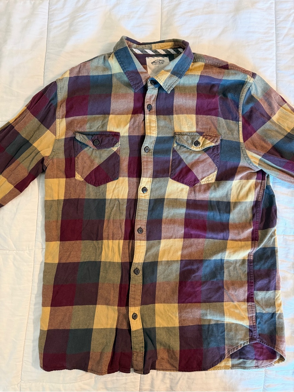 VANS Off The Wall Men's flannel Plaid Multicolor Long Sleeve Pocket Button-Up